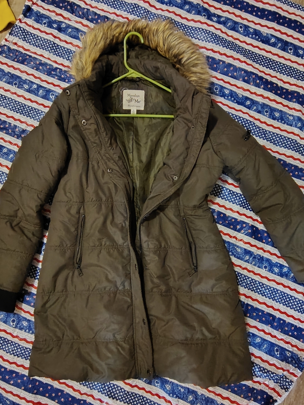 Anorak-Style Faux-Fur Trim Puffer Coat in Olive